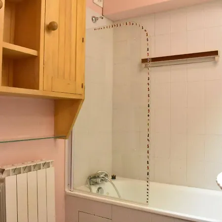 Appartement Méribel, 1 Pièce, 4 Personnes - Fr-1-180-14 *